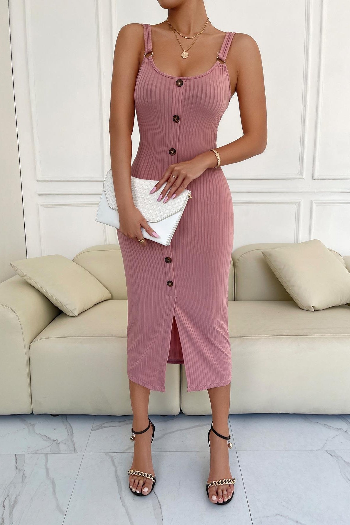 Vestido de suéter de punto con tirantes finos