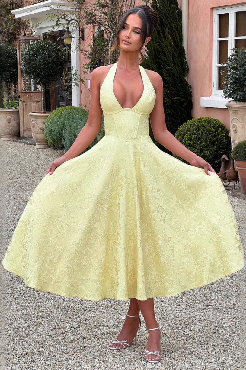 Vestido de fiesta jacquard con cuello halter en V