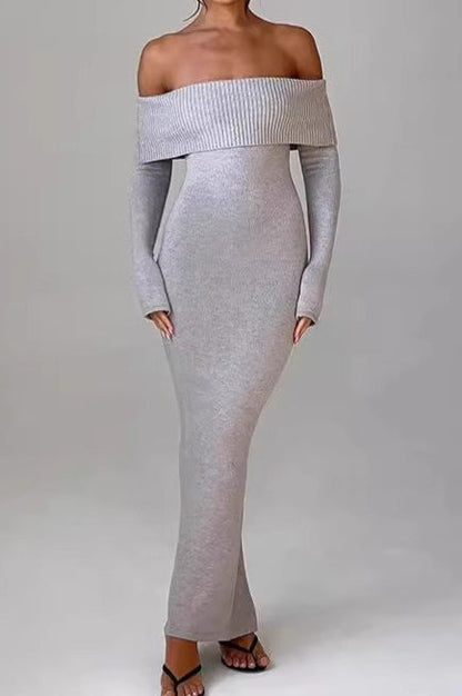 Vestido de punto acanalado con hombros descubiertos