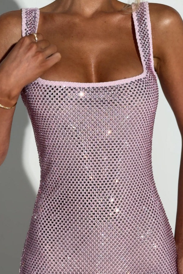 Vestido de fiesta ajustado con lentejuelas y pedrería