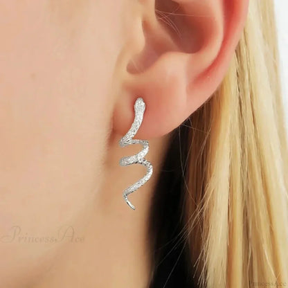 Dark Animal Serpent Clasp Character Earring