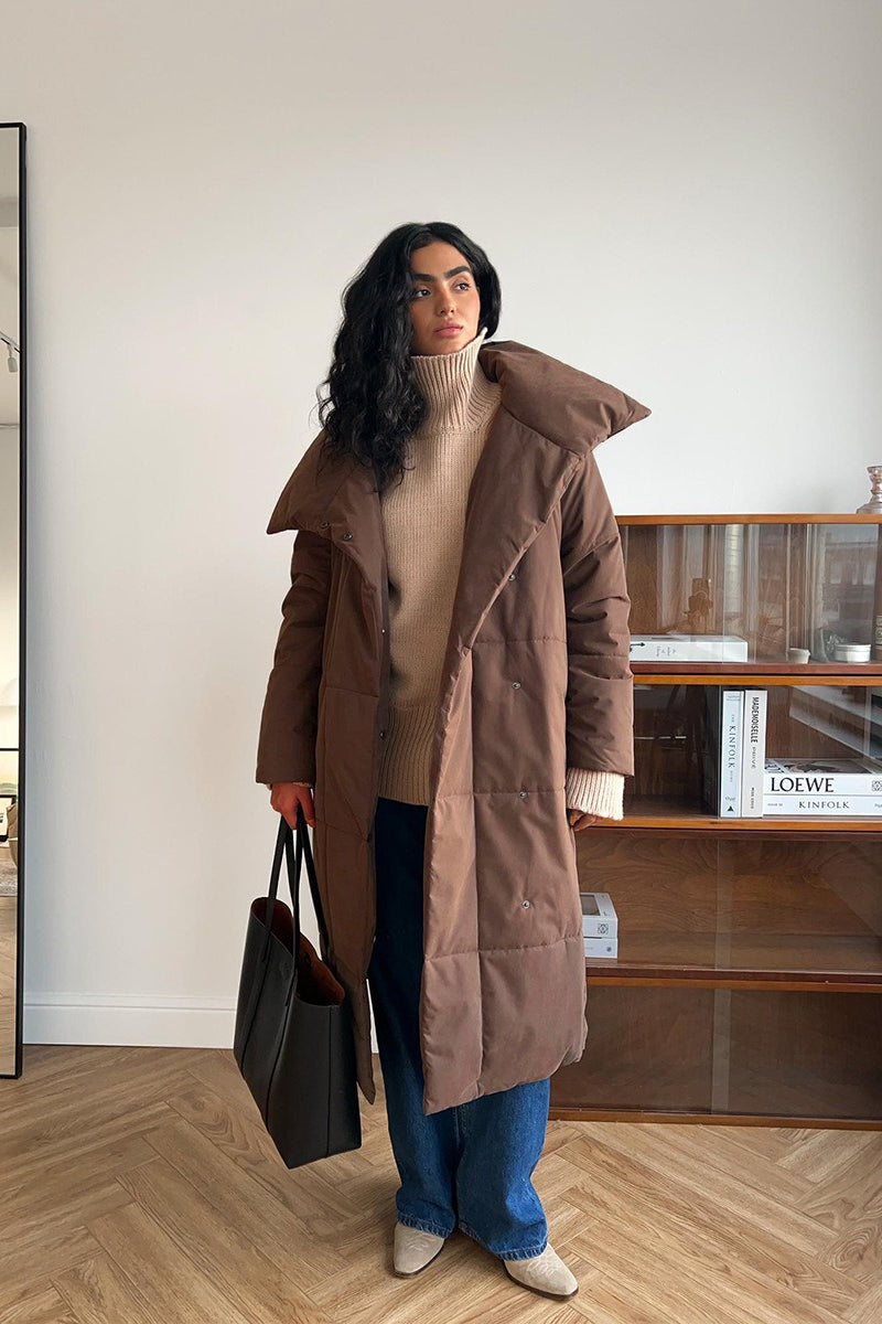 Chaqueta Puffer Larga con Cuello Alto