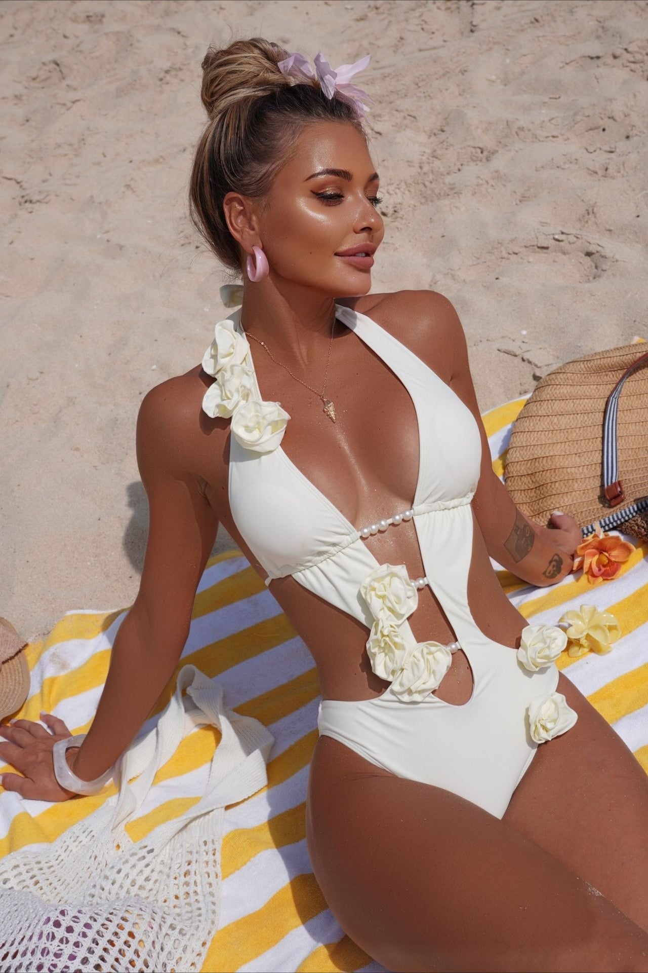 Solid Cutout 3D Floral One Piece Swimwear