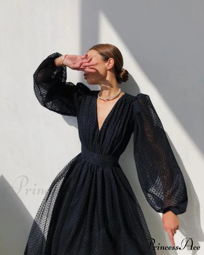 Deep V-Neck Big Hem Dresses