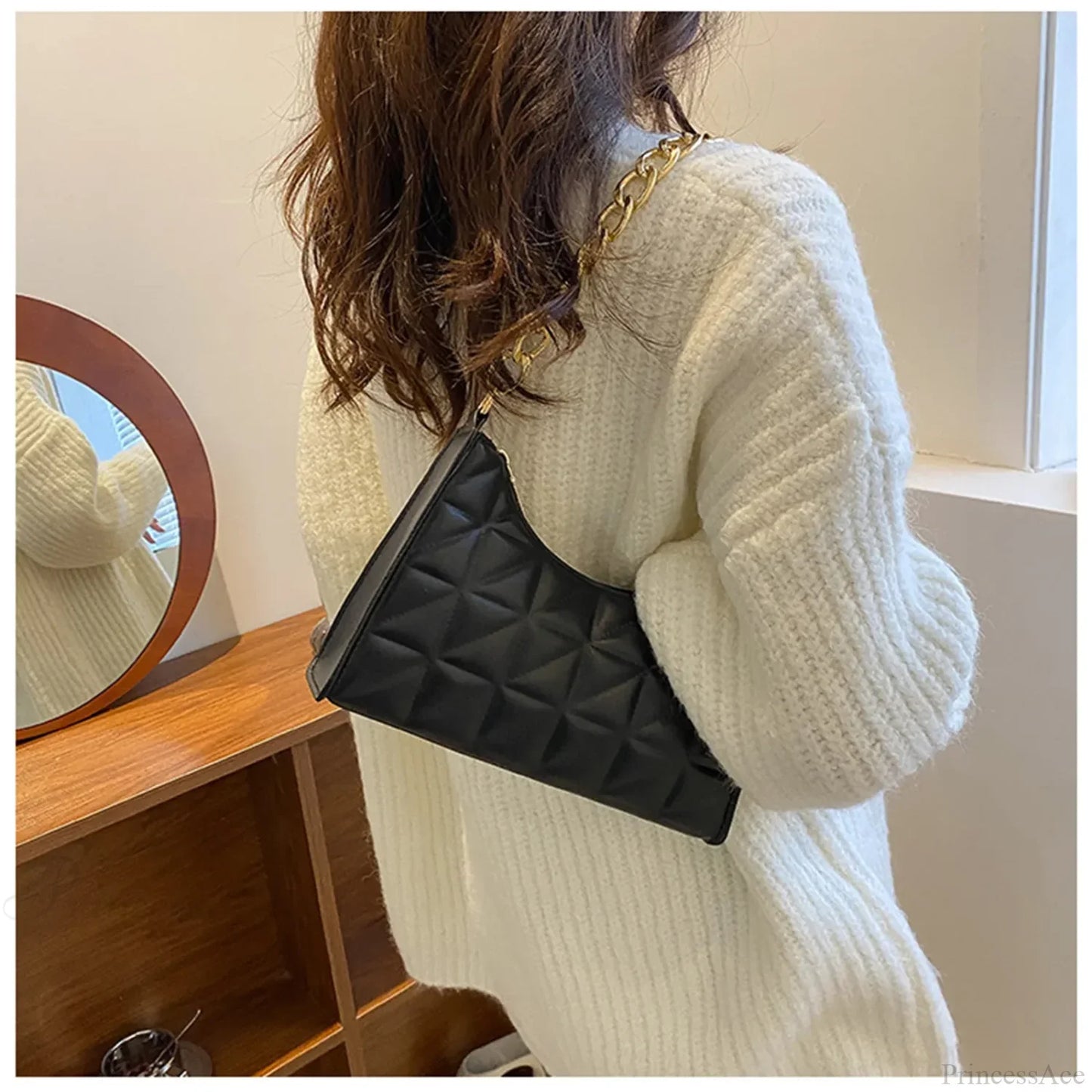 Diamond Pattern PU Leather Chain Shoulder Handbag