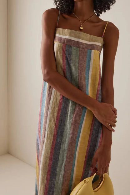 Vestido bohemio con estampado de rayas y tirantes