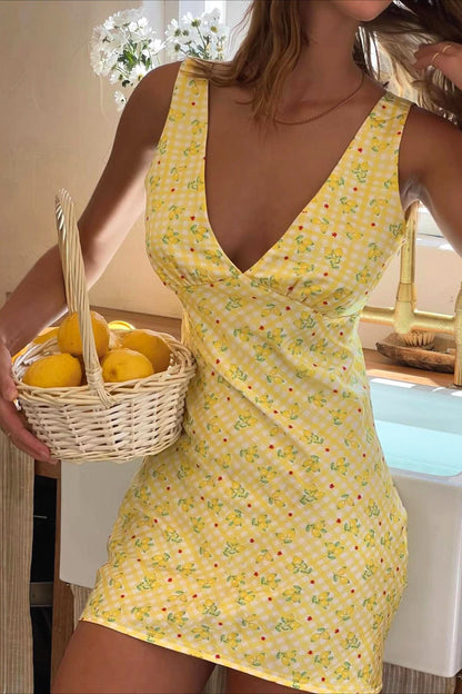 Minivestido con estampado floral a cuadros y cuello en V línea A