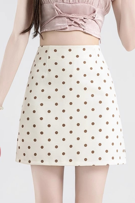 Falda de corte A con lunares