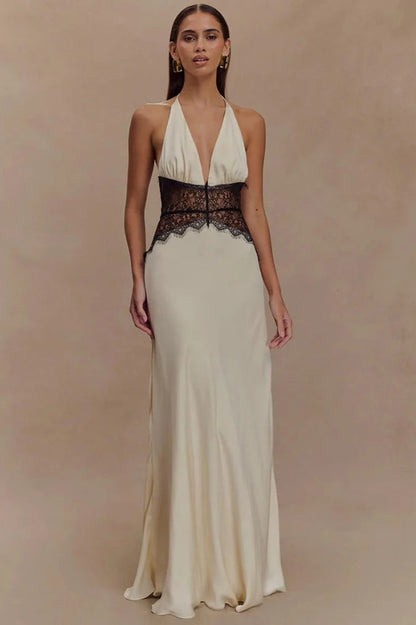 Vestido bohemio halter sin espalda con retazos de encaje