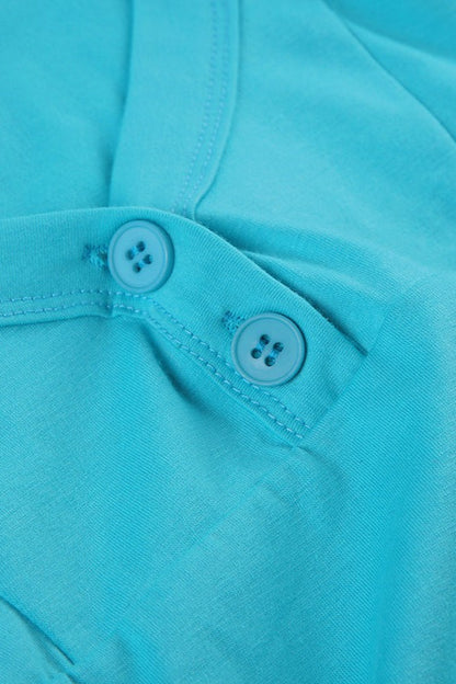 Blusa ajustada con cuello de pico y manga abullonada con botones