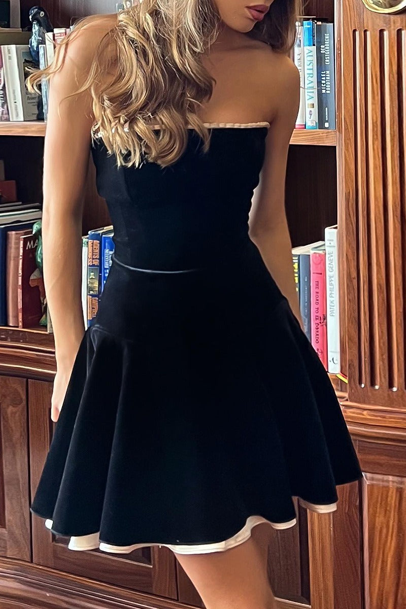 Vestido de cóctel de terciopelo con corpiño y falda A