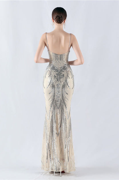 Vestido formal con lentejuelas bordadas y varillas