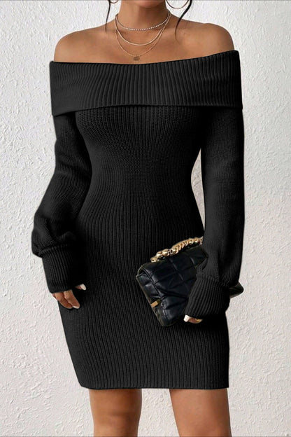 Vestido de punto entallado con hombros descubiertos y manga larga