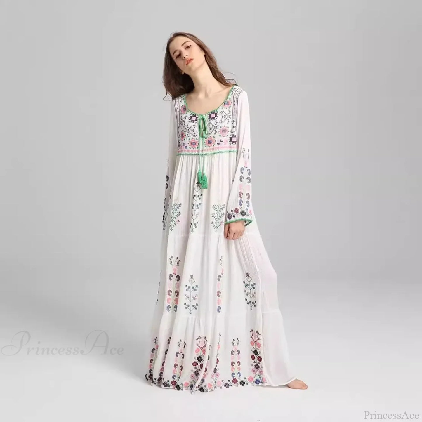 Embroidery Floral Long-sleeved Gypsy Maxi Boho Dress