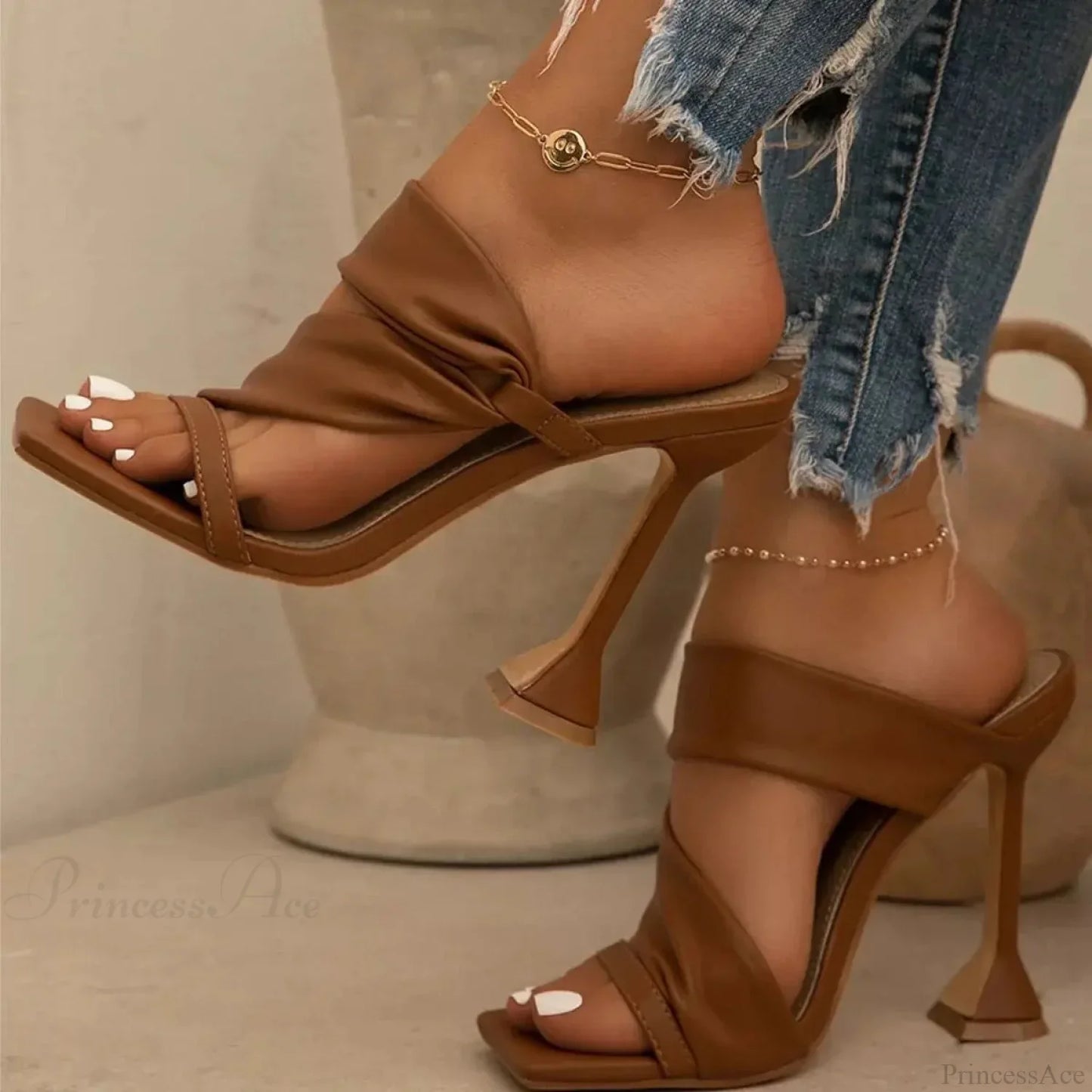 European American Eerie Simple Tall Sandals