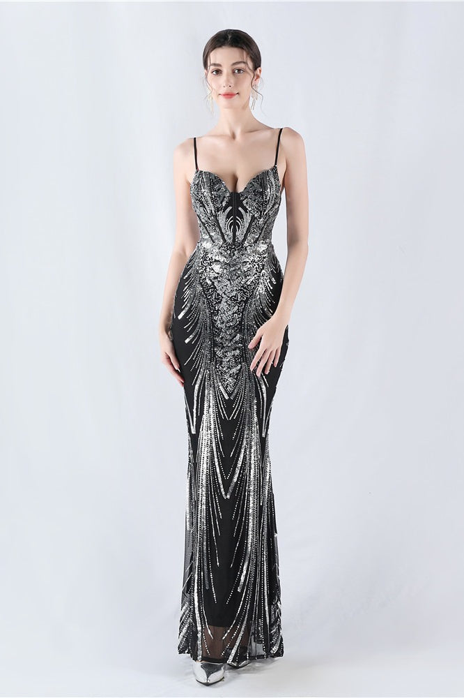 Vestido formal con lentejuelas bordadas y varillas