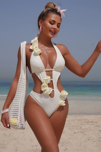 Conjunto de bikini de una pieza con detalles de perlas