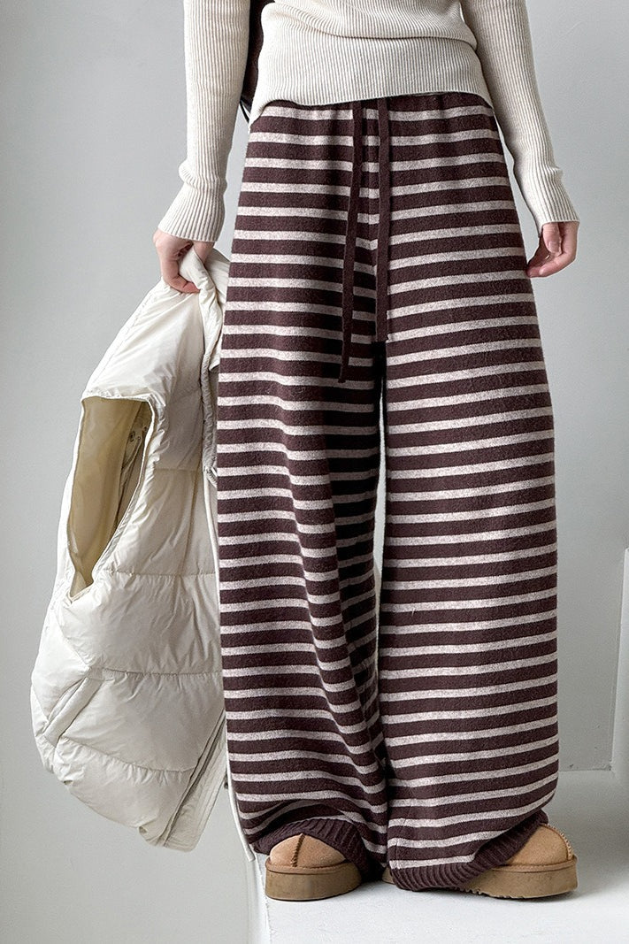 Pantalones casuales gruesos de punto a rayas