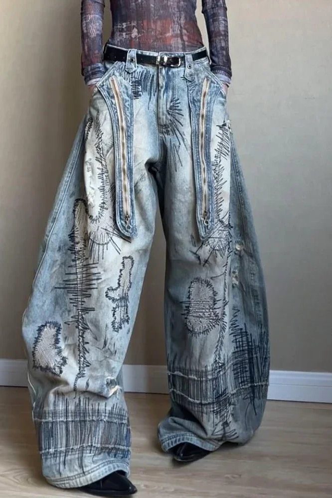 Pantalones vaqueros de pernera ancha con bordado de aguja