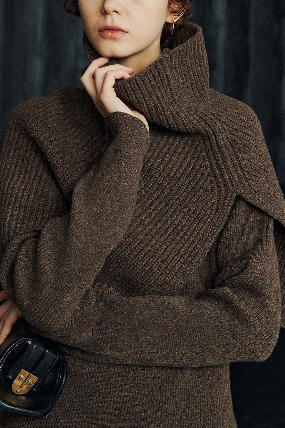 Bufanda de cuello alto de punto de merino superfino con abertura