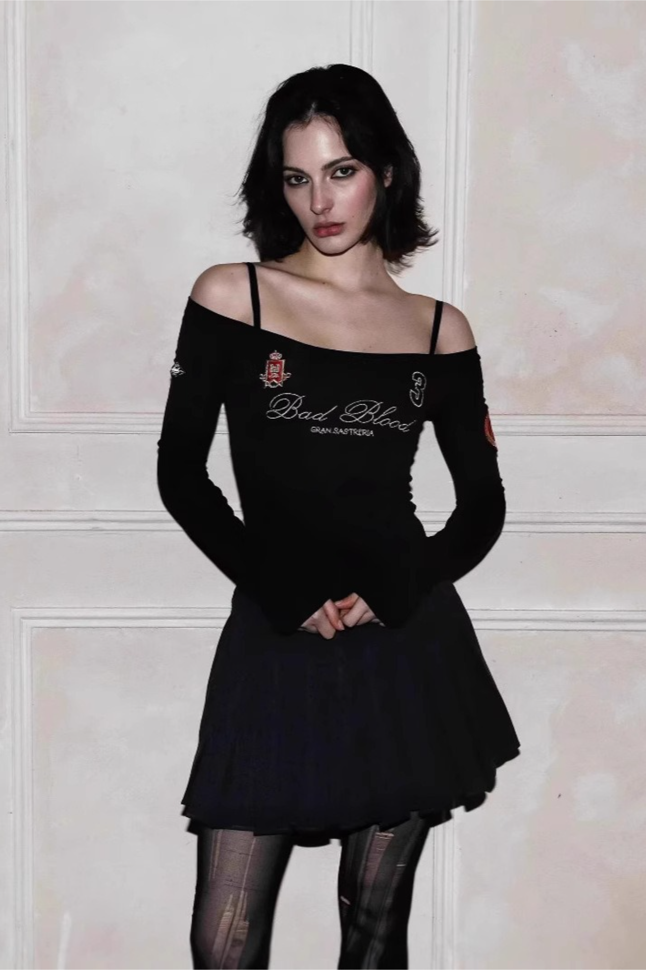 Badblood Retro Off Shoulder Letter Embroidery  Crop Top