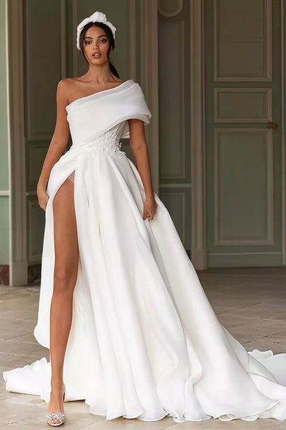 Vestido de novia elegante con un solo hombro asimétrico