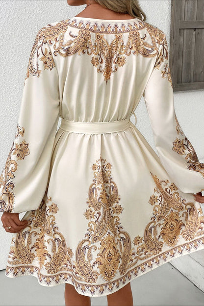 Minivestido étnico con escote en V y estampado chic de cachemira