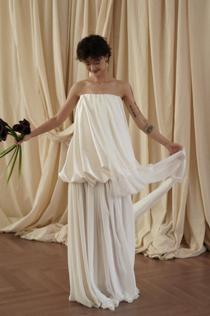 Vestido de recepción minimalista, suelto, elegante y vaporoso