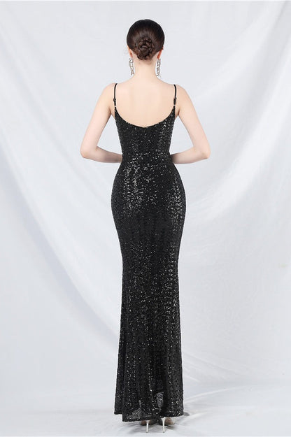 Elegante vestido maxi con lentejuelas y tirantes finos