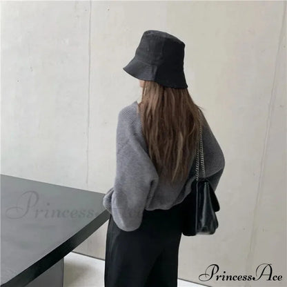 Female Solid Casual Chic Short Knitted Cardigans