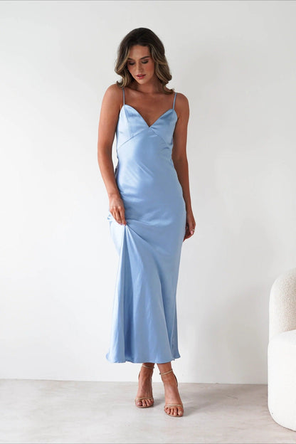 Vestido de fiesta sin espalda con lazo de satén