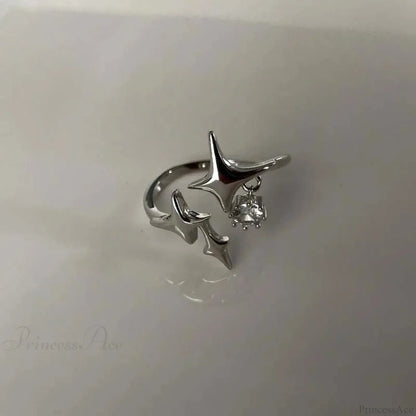 Gender-neutral Vintage Wings Skeleton Gothic Ring