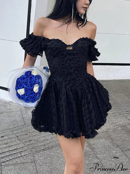 Gothic Lolita Women's Vintage High Waist Black Ball Gown Goth Puff Sleeve V-neck Dress
