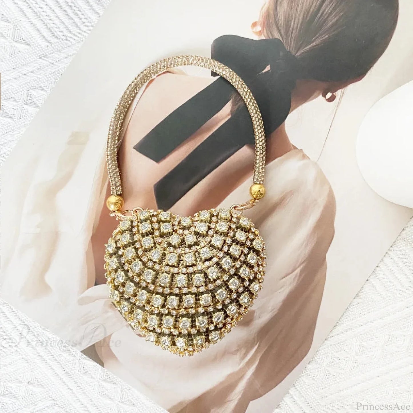 Heart Shape Sparkling Diamond Clutch Bag