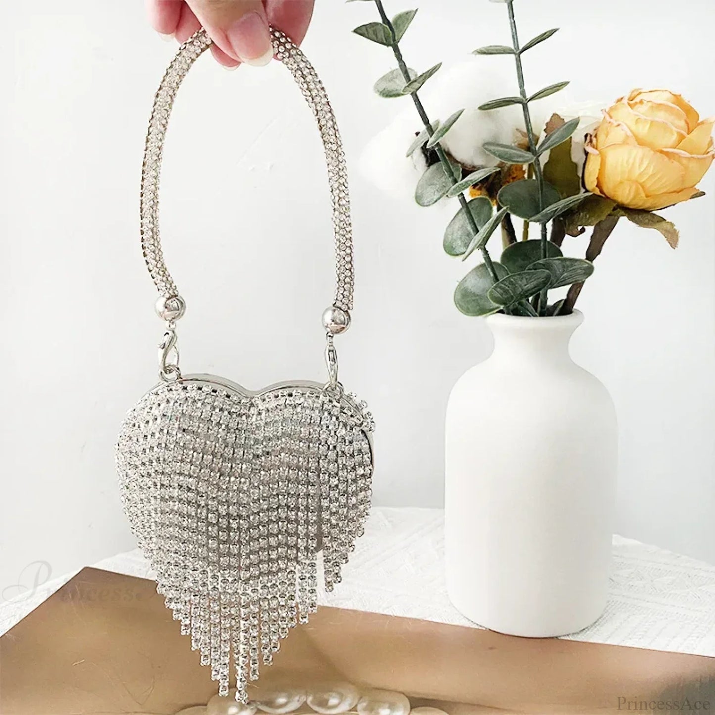 Heart Shape Sparkling Diamond Clutch Bag