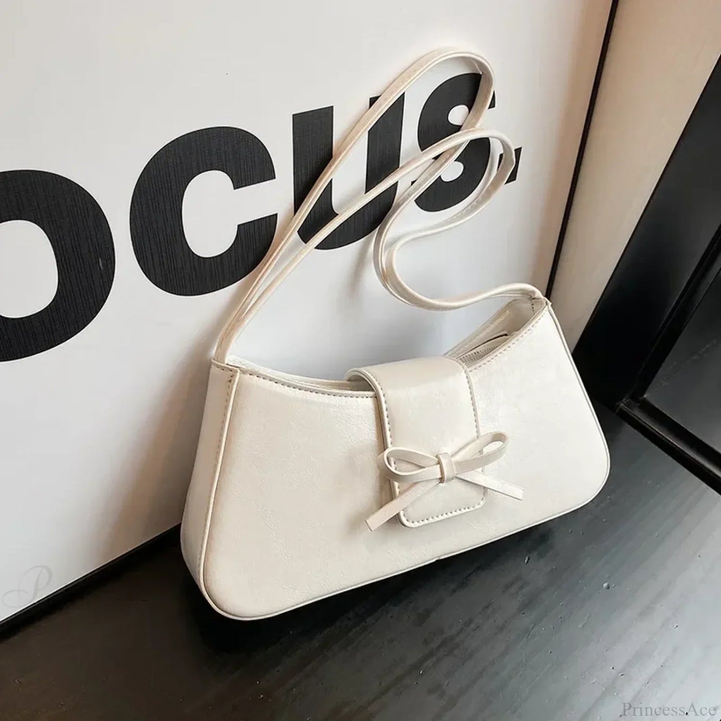 High-Grade Retro PU Leather Underarm Bag