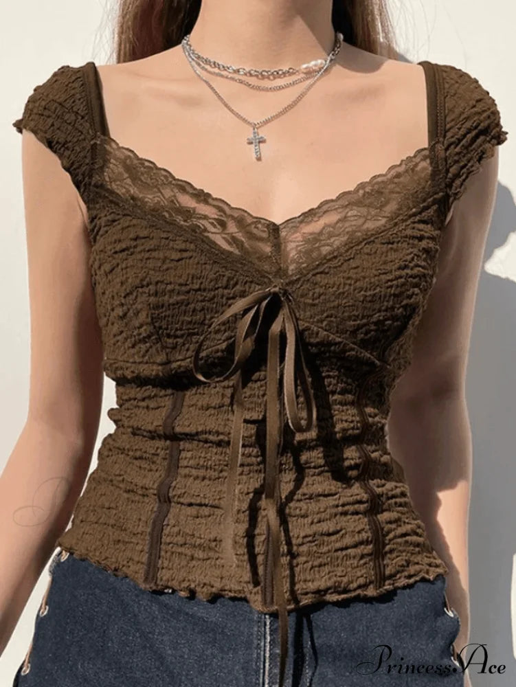 Lace Trim Graceful Buttoned Crop Top