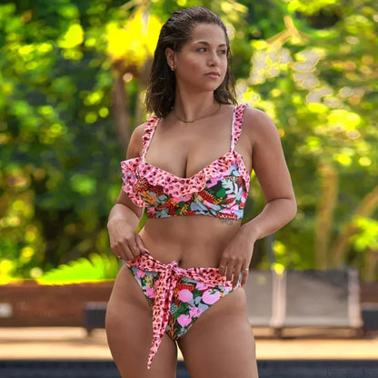 Conjunto retro de dos piezas con estampado de hojas y cuello halter
