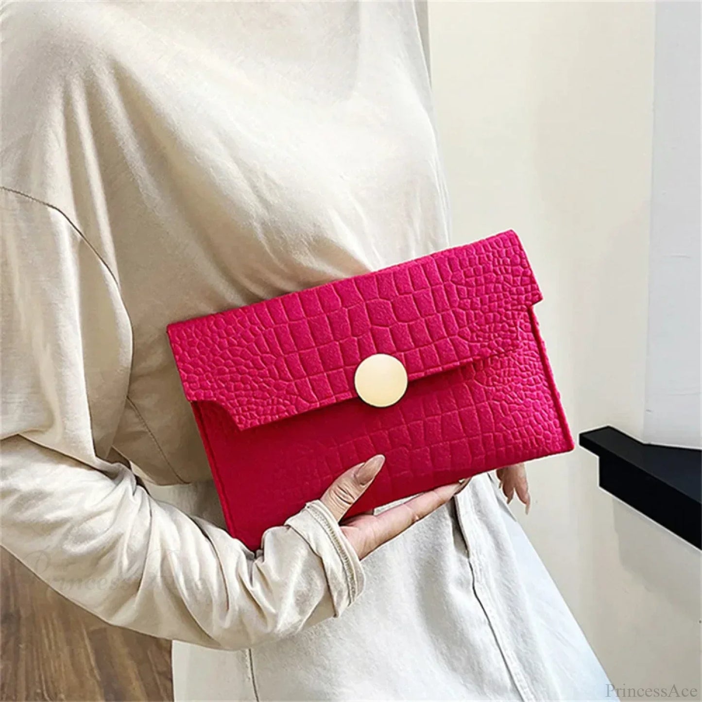 Minimalism Felt Indentation Clutch Wristlet
