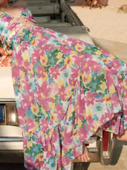 Traje de baño de una pieza con recortes y estampado anudado