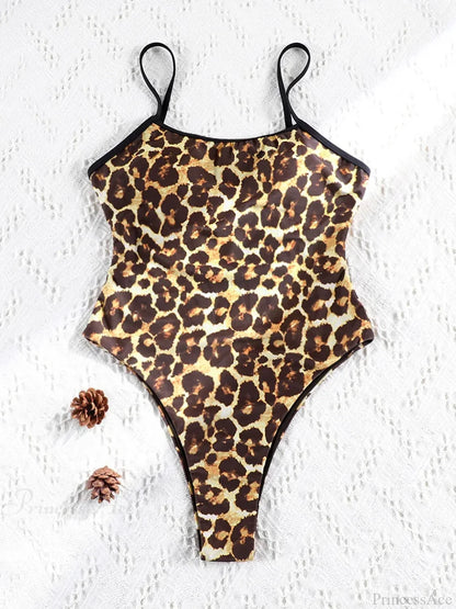 Monokini de una pieza brasileño de corte alto azul violáceo