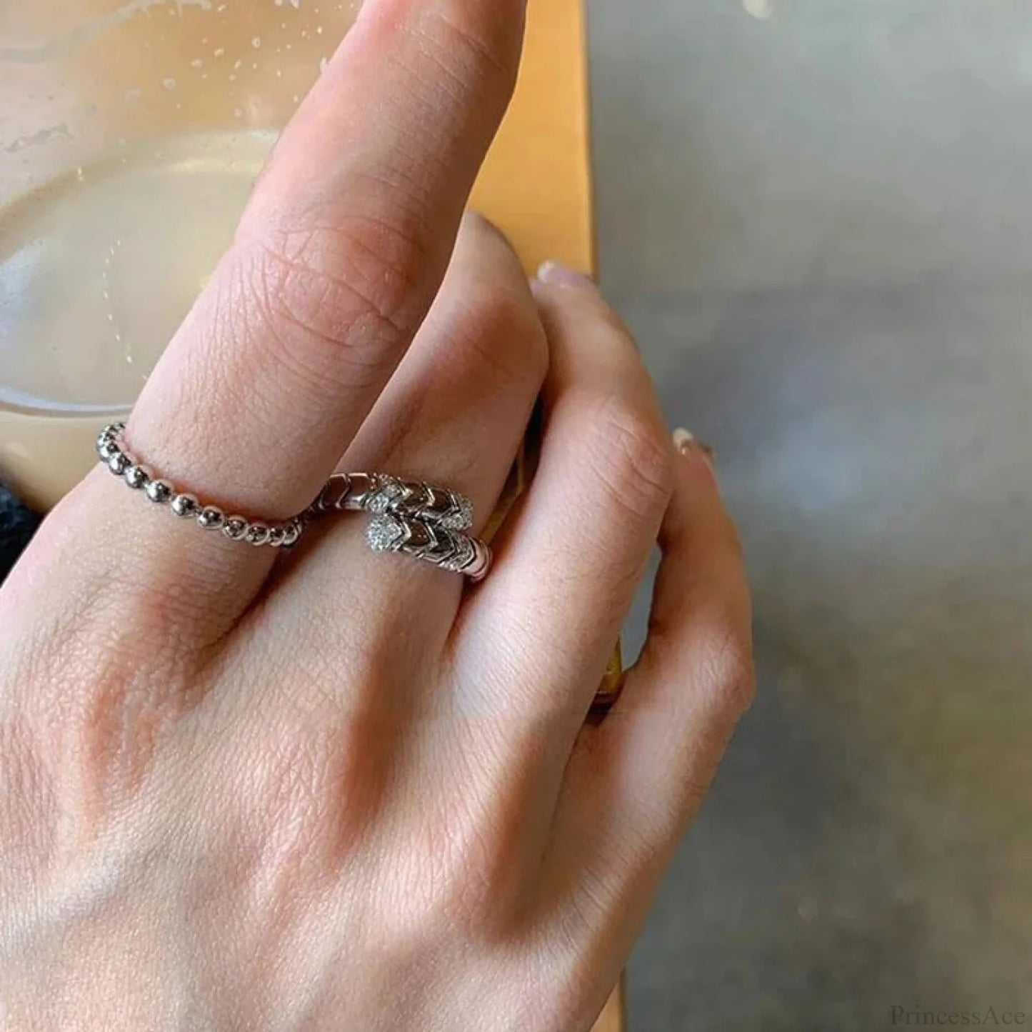Rebel Cord Glittering Dark Ring