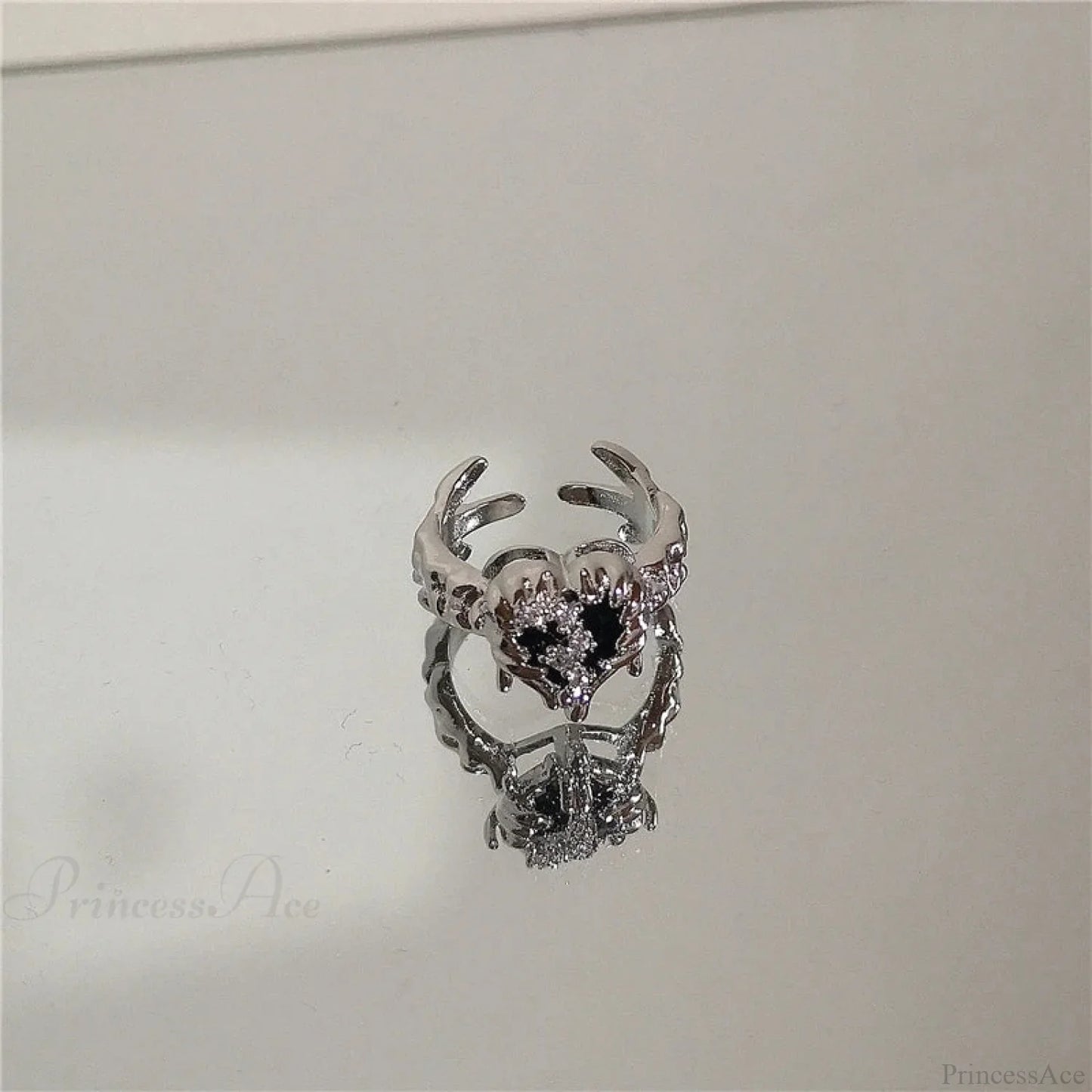 Rebellious Harajuku Dark Ring