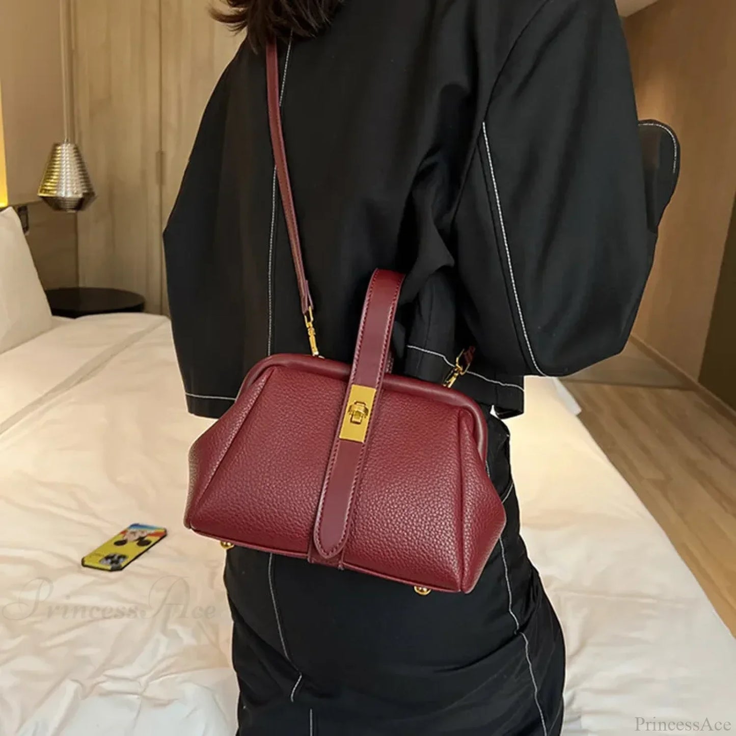 Retro Designer Luxury Crossbody Shopping Handbag