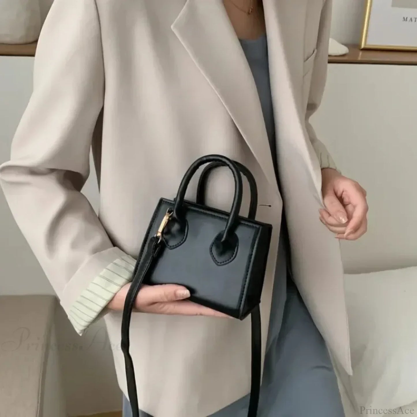 Retro Mini Crossbody Square Handbag Women’s Shoulder Bag