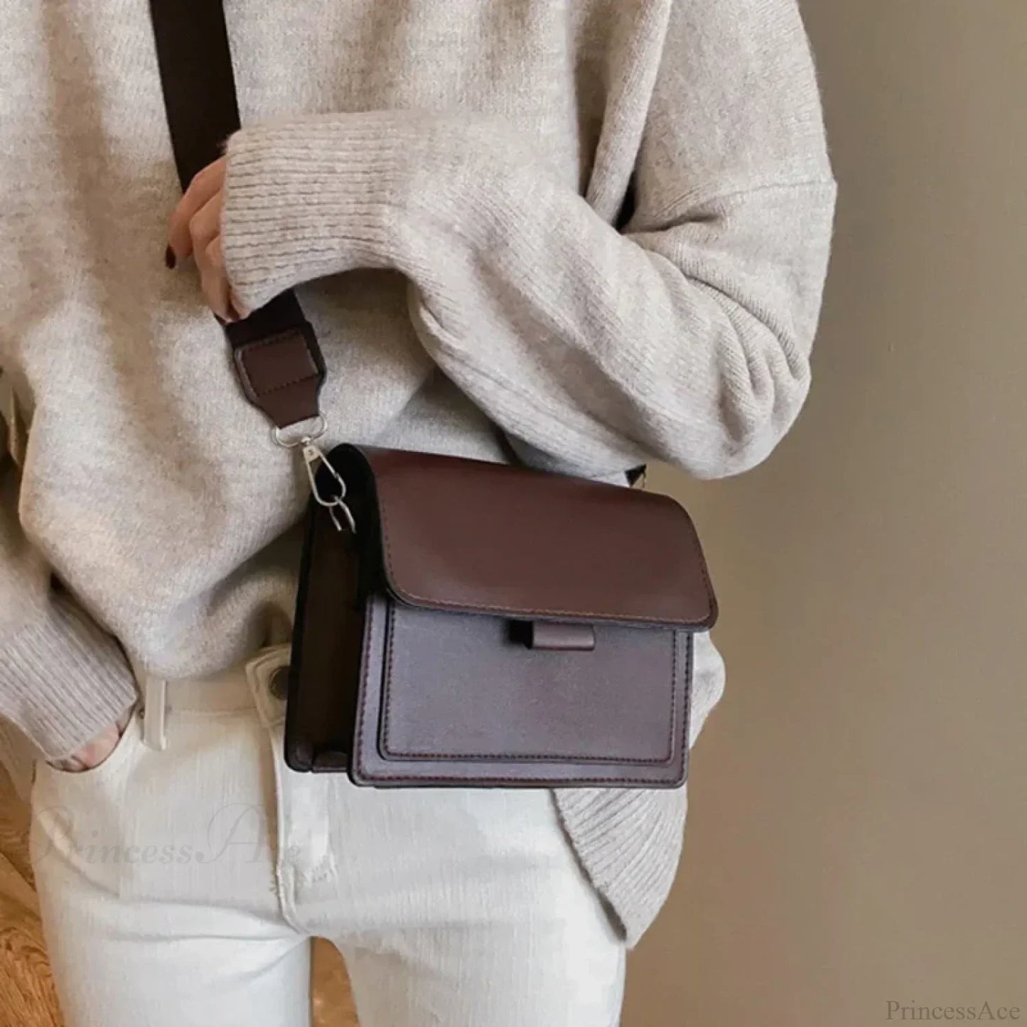 Retro Square Wide Strap Crossbody