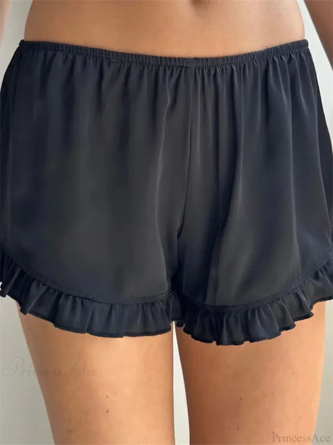 Ruffled Elastic Low Waist Short
