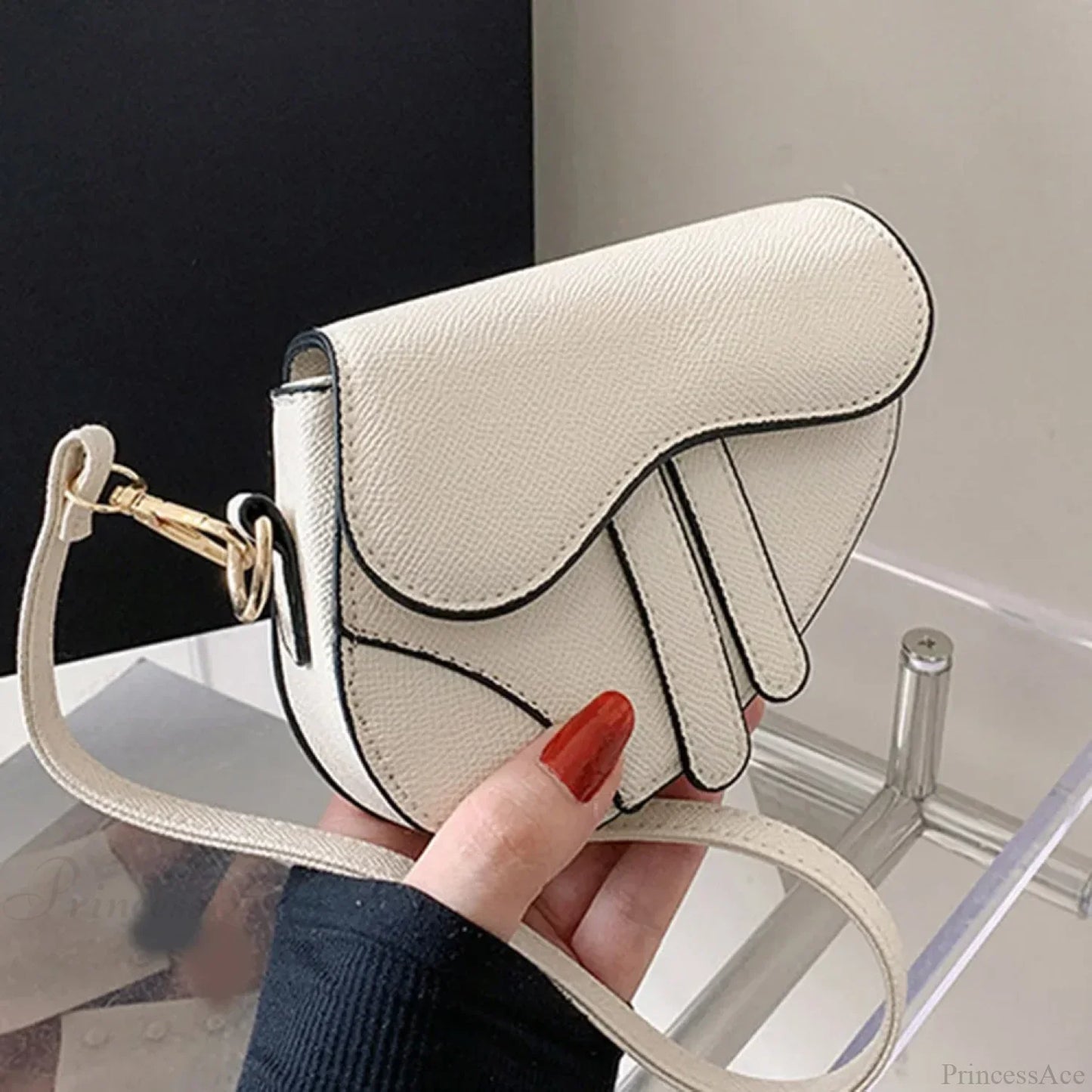 Saddle Messenger Leather Crossbody Shoulder Handbag