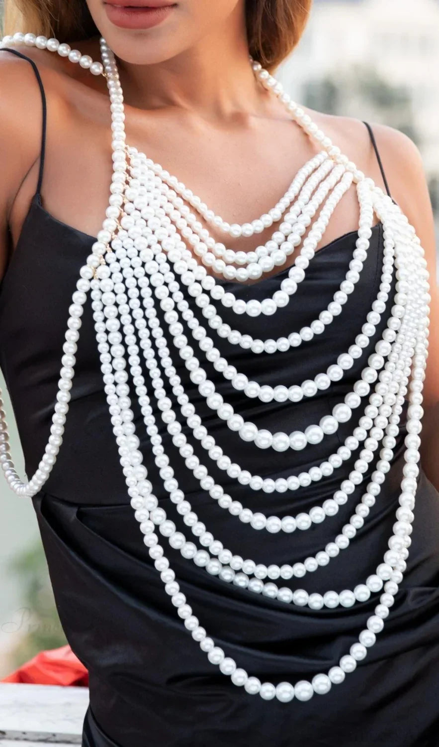 SHAWL WHITE PEARL TOP