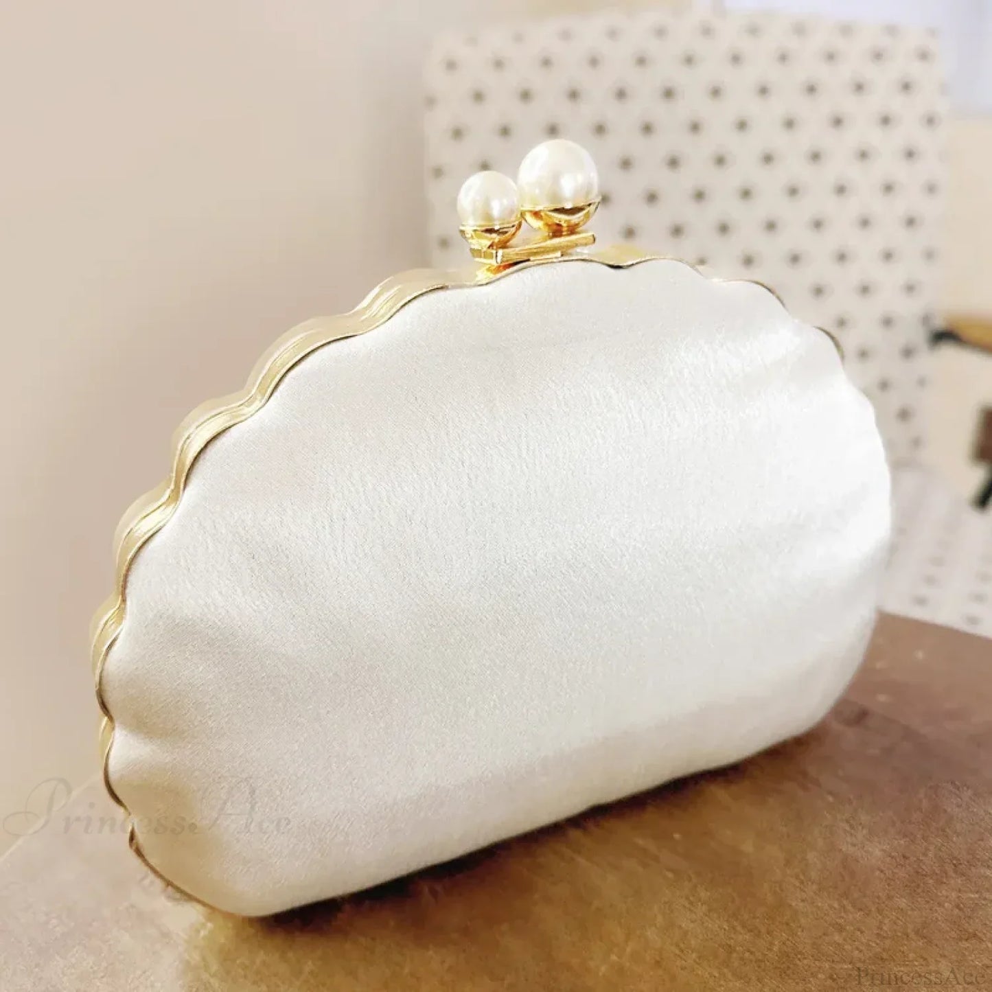 Shell Lace Embroidered Clutch Wristlet